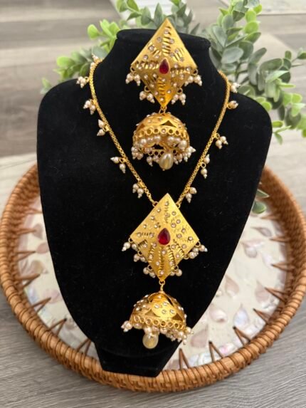 Golden Katai Jewelry Set