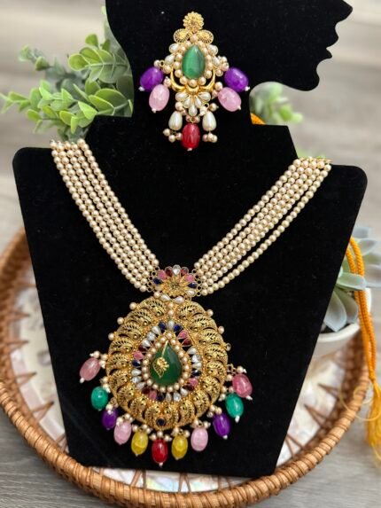 Pearl and Beads Jewelry Set