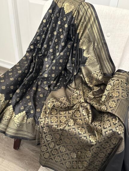 Traditional Mirpur Katan in Gorgeous Black and Golden Zari Work